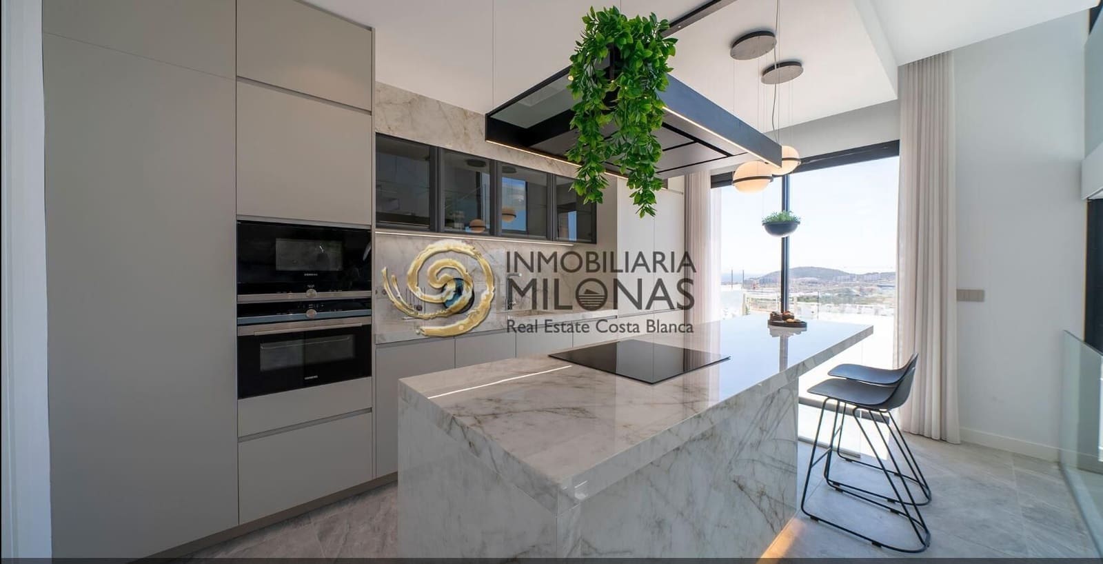 4 bedroom Villa for sale in Finestrat with pool - € 1,400,000 (Ref: 8865959)