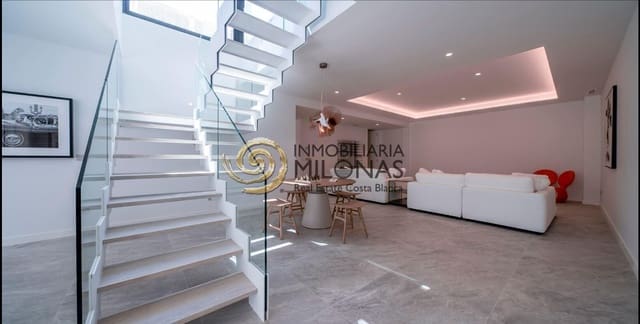 4 bedroom Villa for sale in Finestrat with pool - € 1,400,000 (Ref: 8865959)