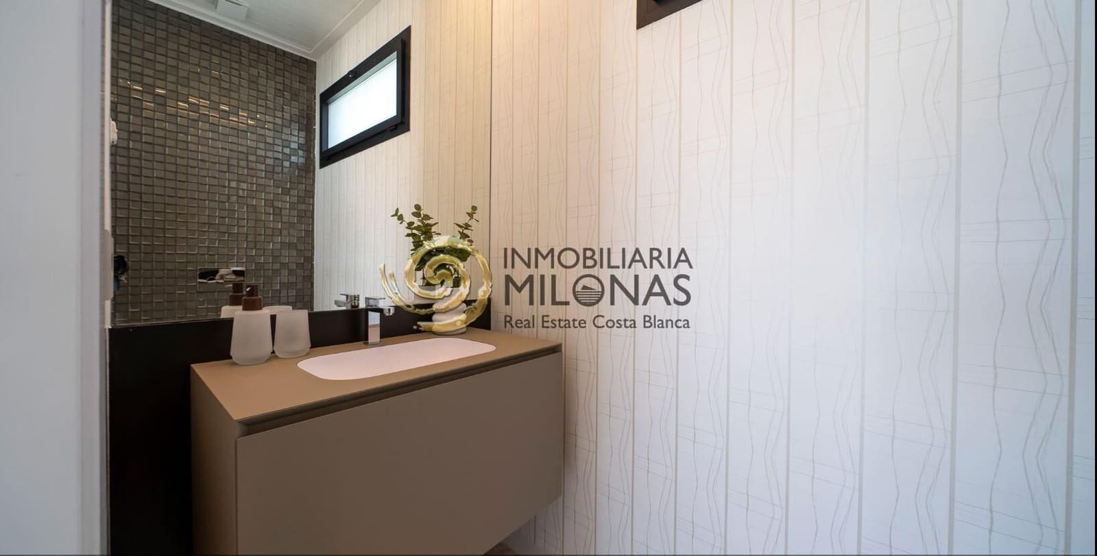 4 bedroom Villa for sale in Finestrat with pool - € 1,400,000 (Ref: 8865959)