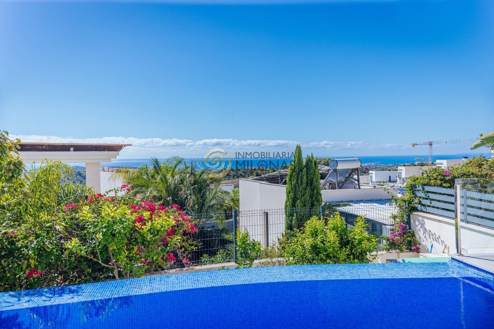 3 bedroom Villa for sale in Finestrat with pool - € 695,000 (Ref: 8865964)