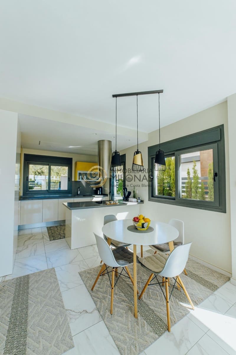 3 bedroom Villa for sale in Finestrat with pool - € 695,000 (Ref: 8865964)