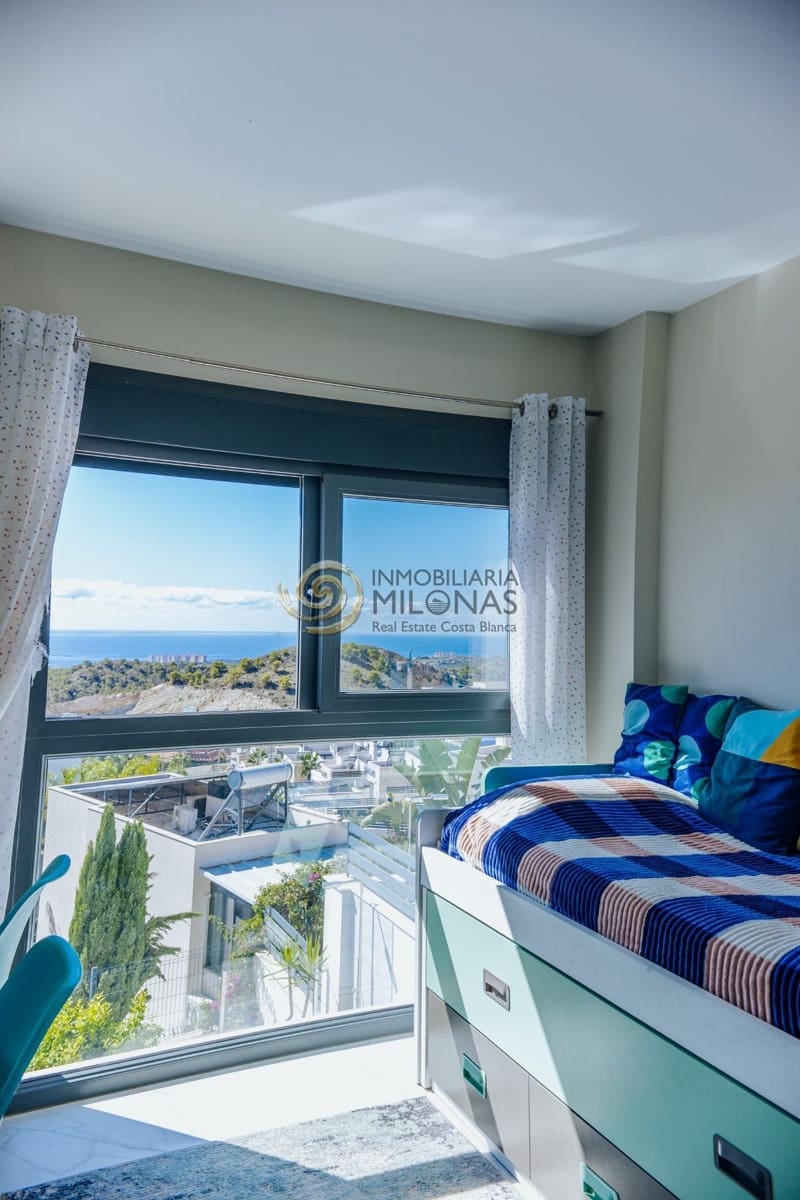 3 bedroom Villa for sale in Finestrat with pool - € 695,000 (Ref: 8865964)