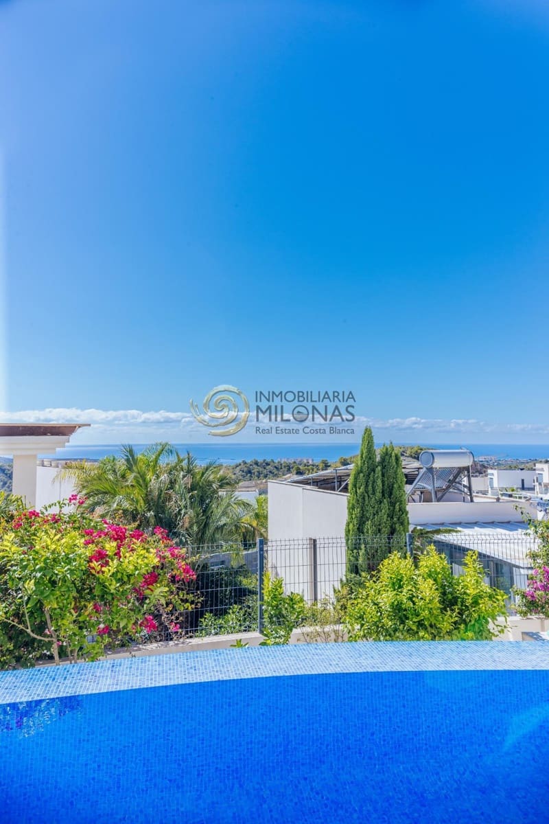 3 bedroom Villa for sale in Finestrat with pool - € 695,000 (Ref: 8865964)