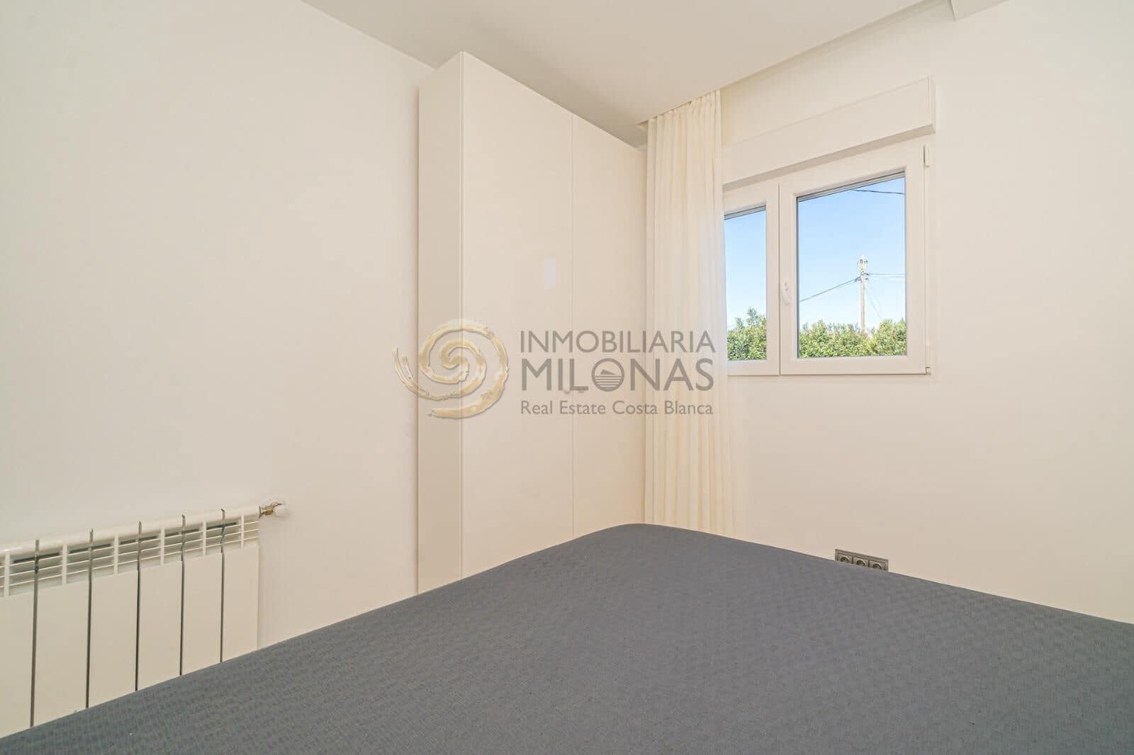 4 bedroom Villa for sale in Alfaz del Pi / L'Alfas del Pi with pool garage - € 1,195,000 (Ref: 8865967)