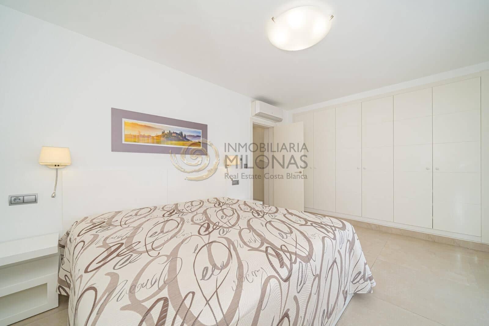 4 bedroom Villa for sale in Alfaz del Pi / L'Alfas del Pi with pool garage - € 1,195,000 (Ref: 8865967)