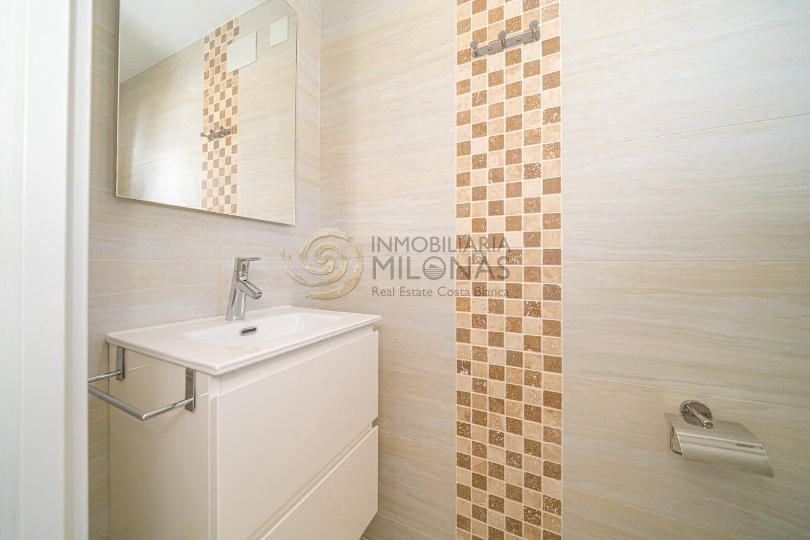 4 bedroom Villa for sale in Alfaz del Pi / L'Alfas del Pi with pool garage - € 1,195,000 (Ref: 8865967)