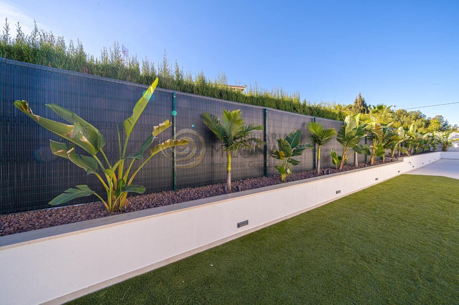 4 bedroom Villa for sale in Alfaz del Pi / L'Alfas del Pi with pool garage - € 1,195,000 (Ref: 8865967)