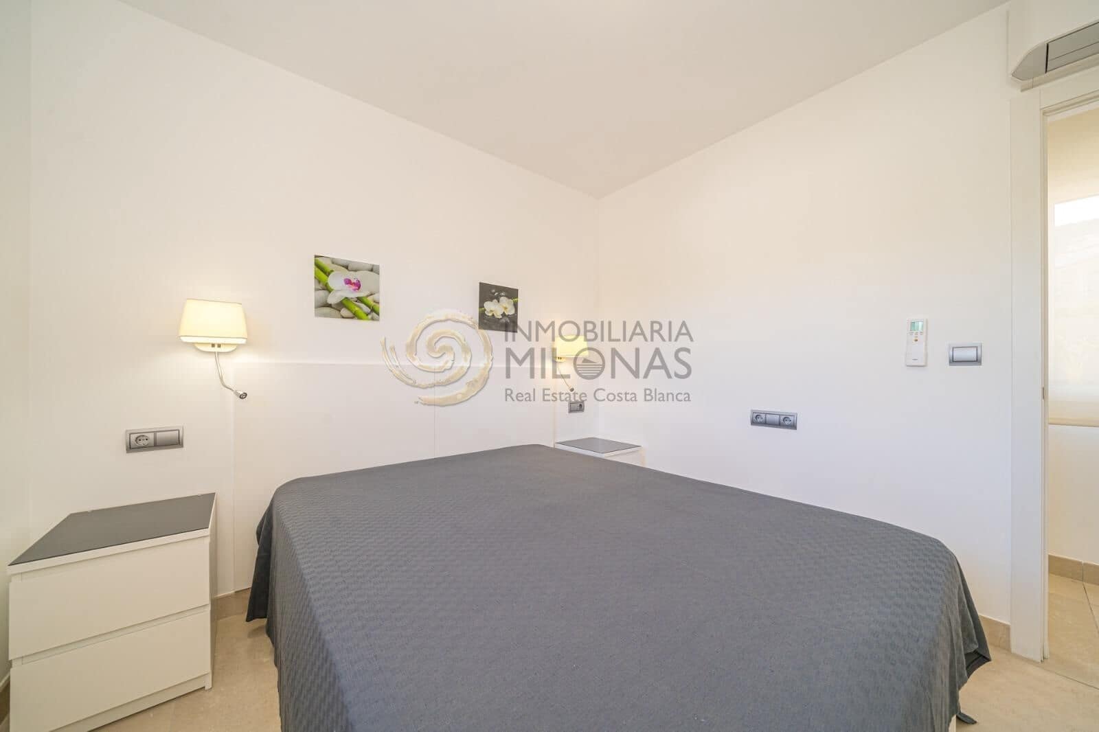 4 bedroom Villa for sale in Alfaz del Pi / L'Alfas del Pi with pool garage - € 1,195,000 (Ref: 8865967)