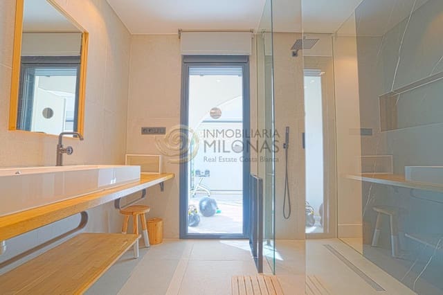 3 chambre Villa/Maison à vendre à Albir, Alfaz del Pi / L'Alfàs del Pi avec piscine - 825 000 € (Ref: 8865968)