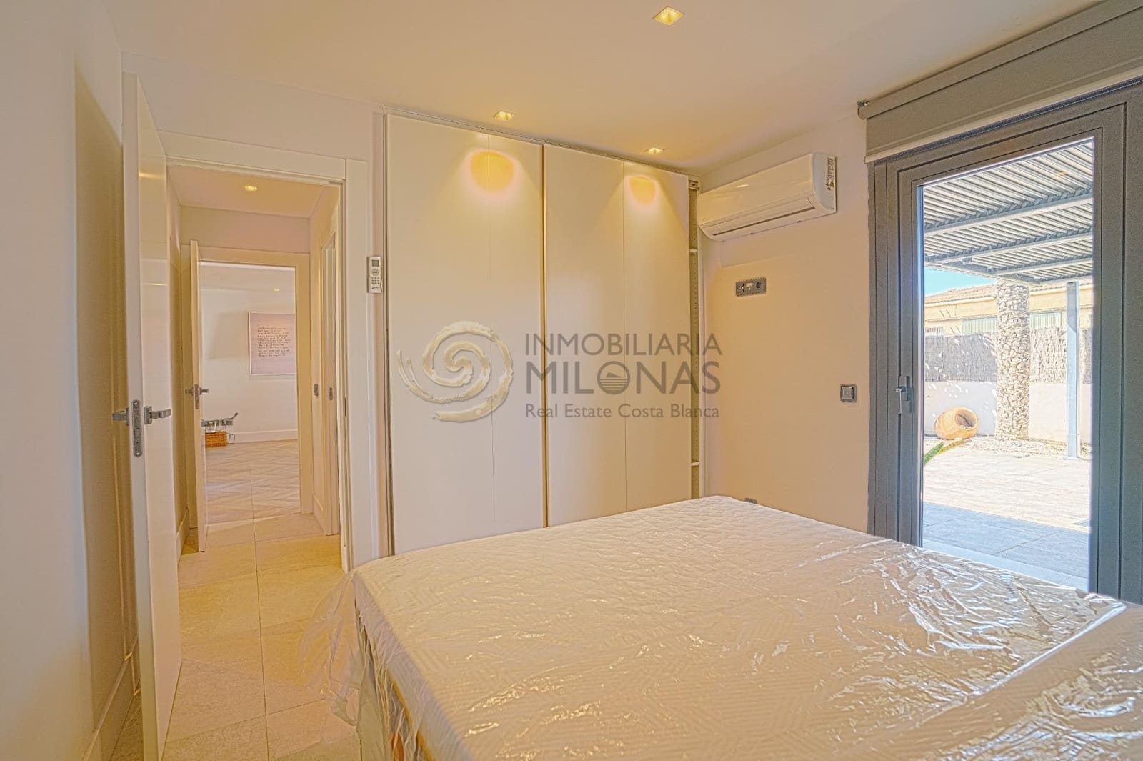 3 bedroom Villa for sale in Albir with pool - € 825,000 (Ref: 8865968)