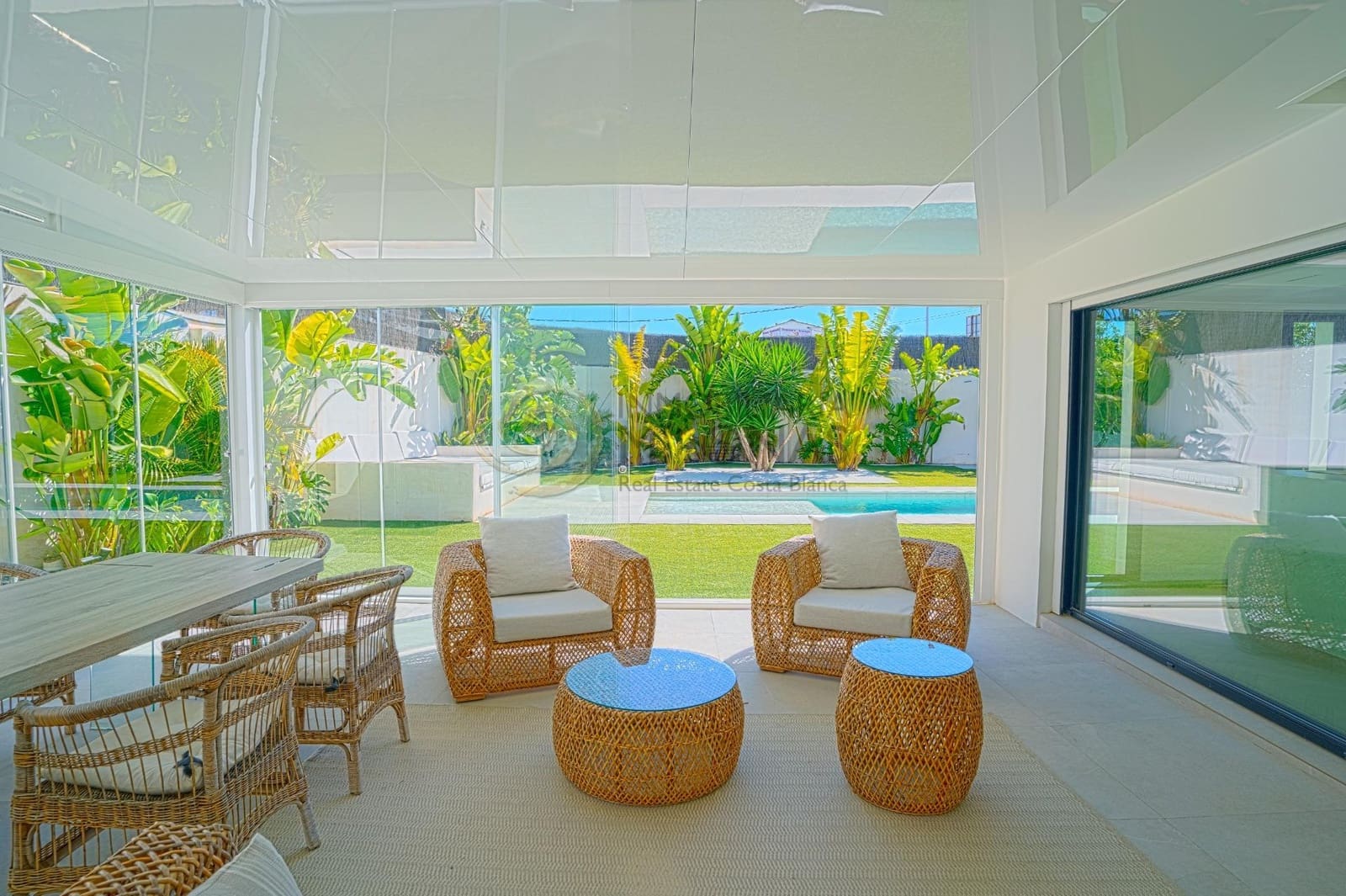 3 bedroom Villa for sale in Albir with pool - € 825,000 (Ref: 8865968)