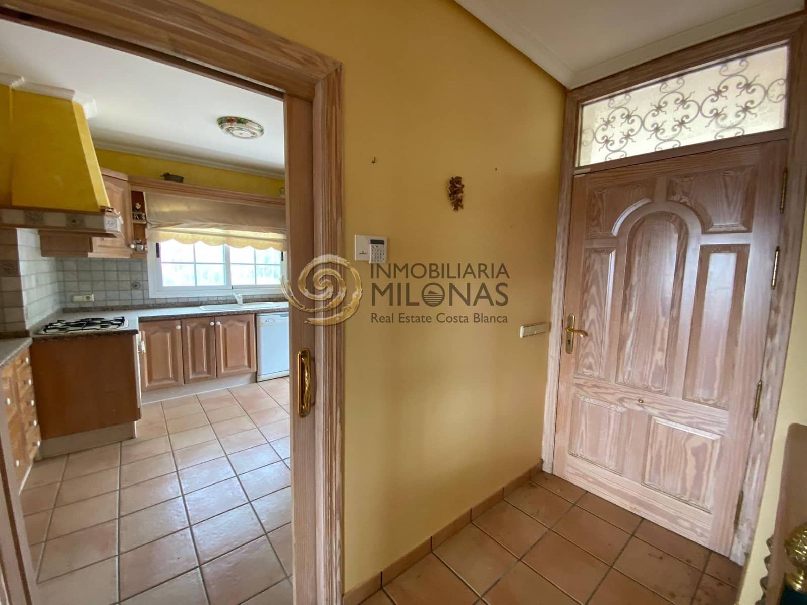 5 bedroom Villa for sale in La Nucia with pool garage - € 515,000 (Ref: 8865977)