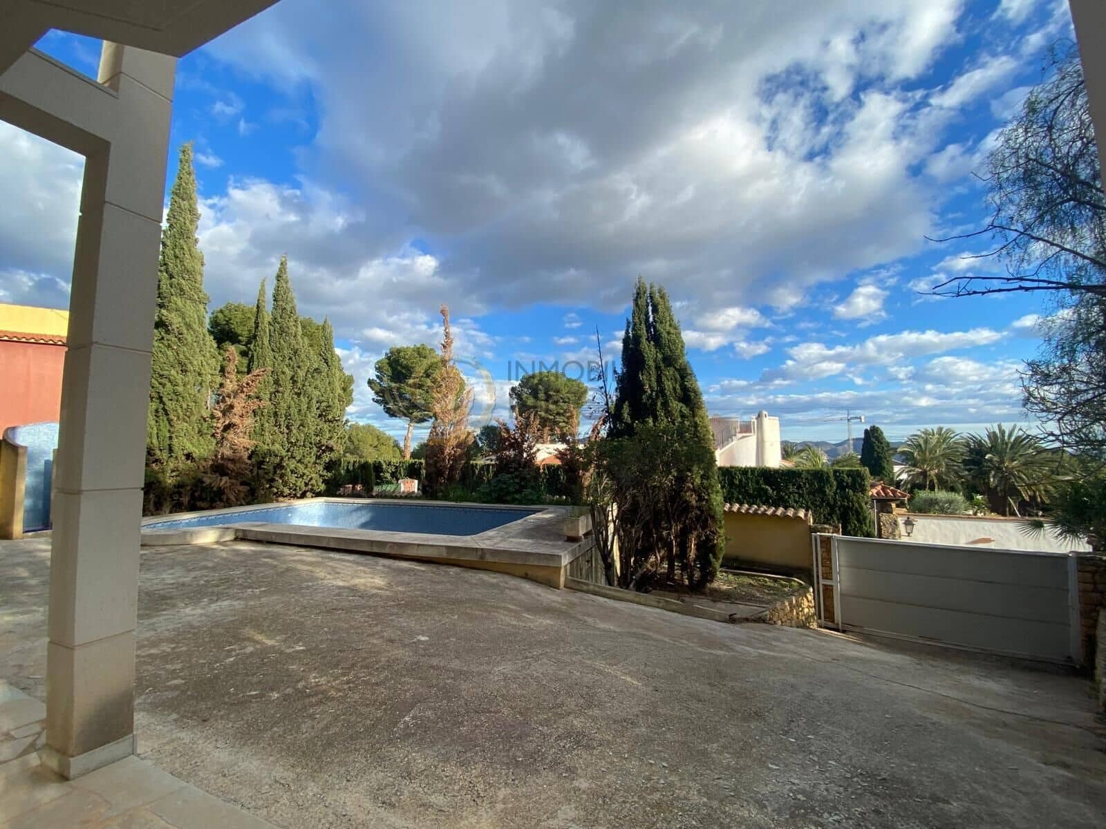 5 bedroom Villa for sale in La Nucia with pool garage - € 515,000 (Ref: 8865977)