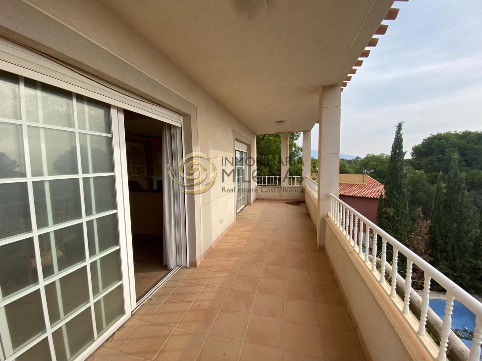 5 bedroom Villa for sale in La Nucia with pool garage - € 515,000 (Ref: 8865977)