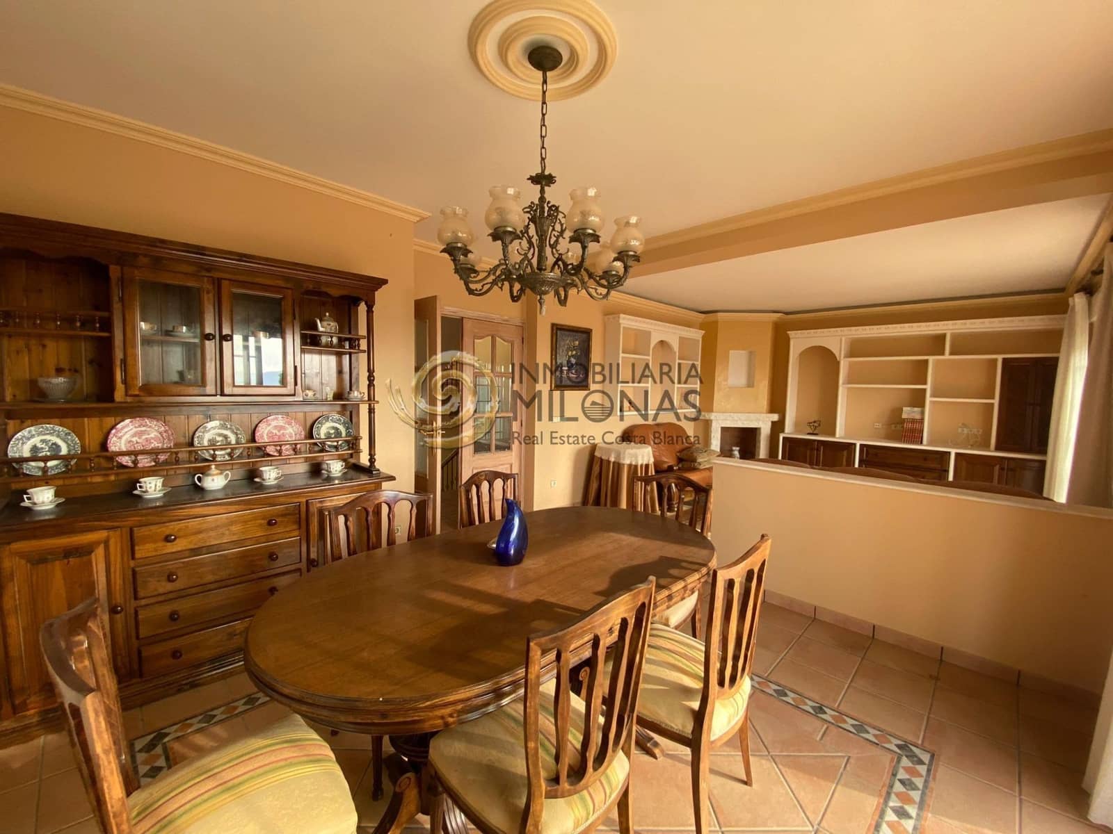 5 bedroom Villa for sale in La Nucia with pool garage - € 515,000 (Ref: 8865977)