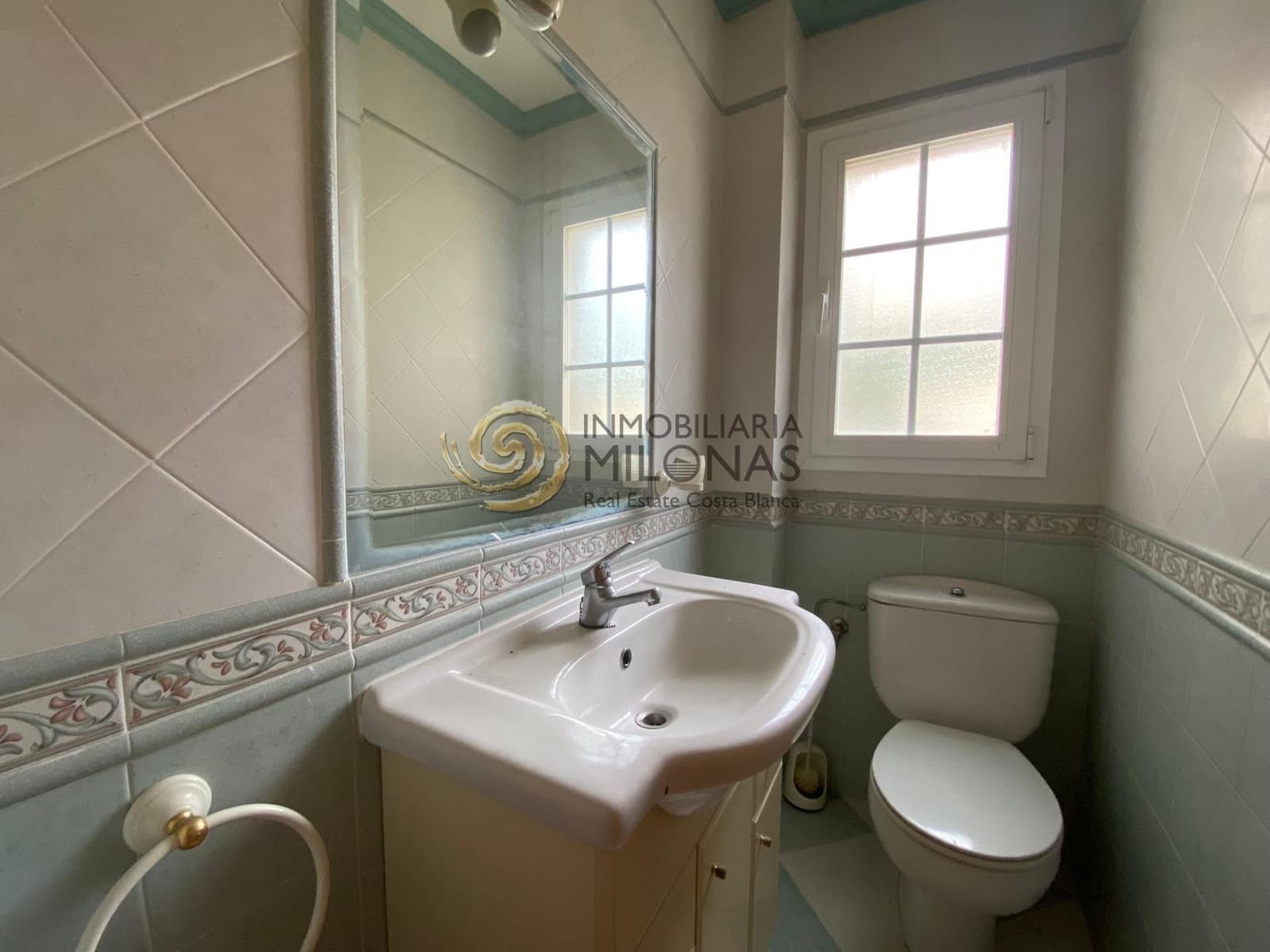 5 bedroom Villa for sale in La Nucia with pool garage - € 515,000 (Ref: 8865977)