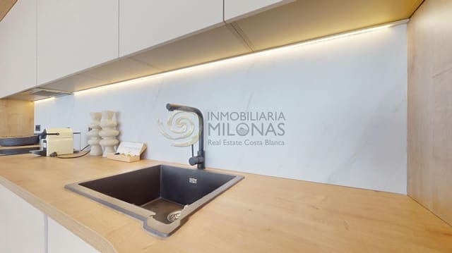 3 makuuhuone Huvila myytävänä paikassa Polop mukana uima-altaan 
autotalli - 740 000 € (Ref: 8865978)