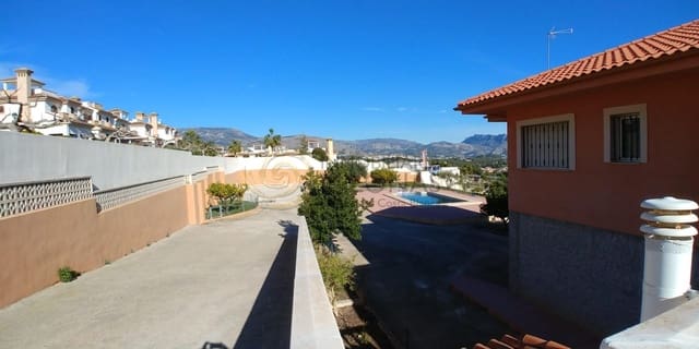 5 chambre Villa/Maison à vendre à Polop avec piscine garage - 636 600 € (Ref: 8865979)