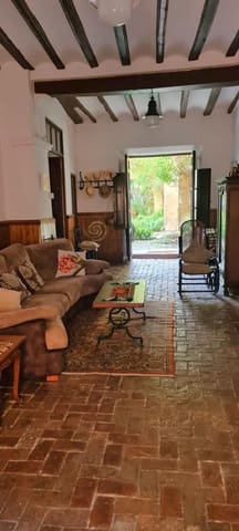 8 bedroom Townhouse for sale in Sella with pool - € 402,990 (Ref: 8865984)