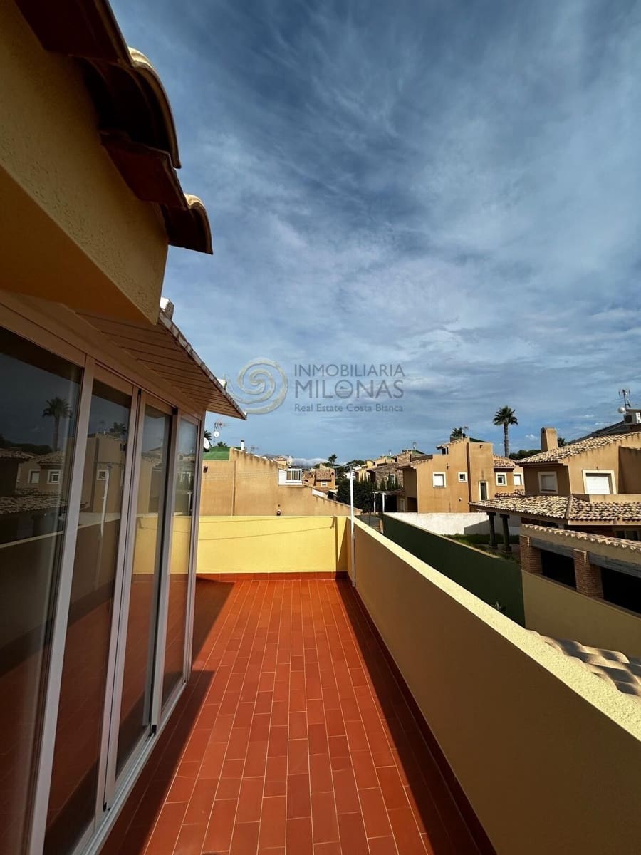 4 sypialnia Willa na sprzedaż w Benidorm z basenem garażem - 750 000 € (Ref: 8865990)