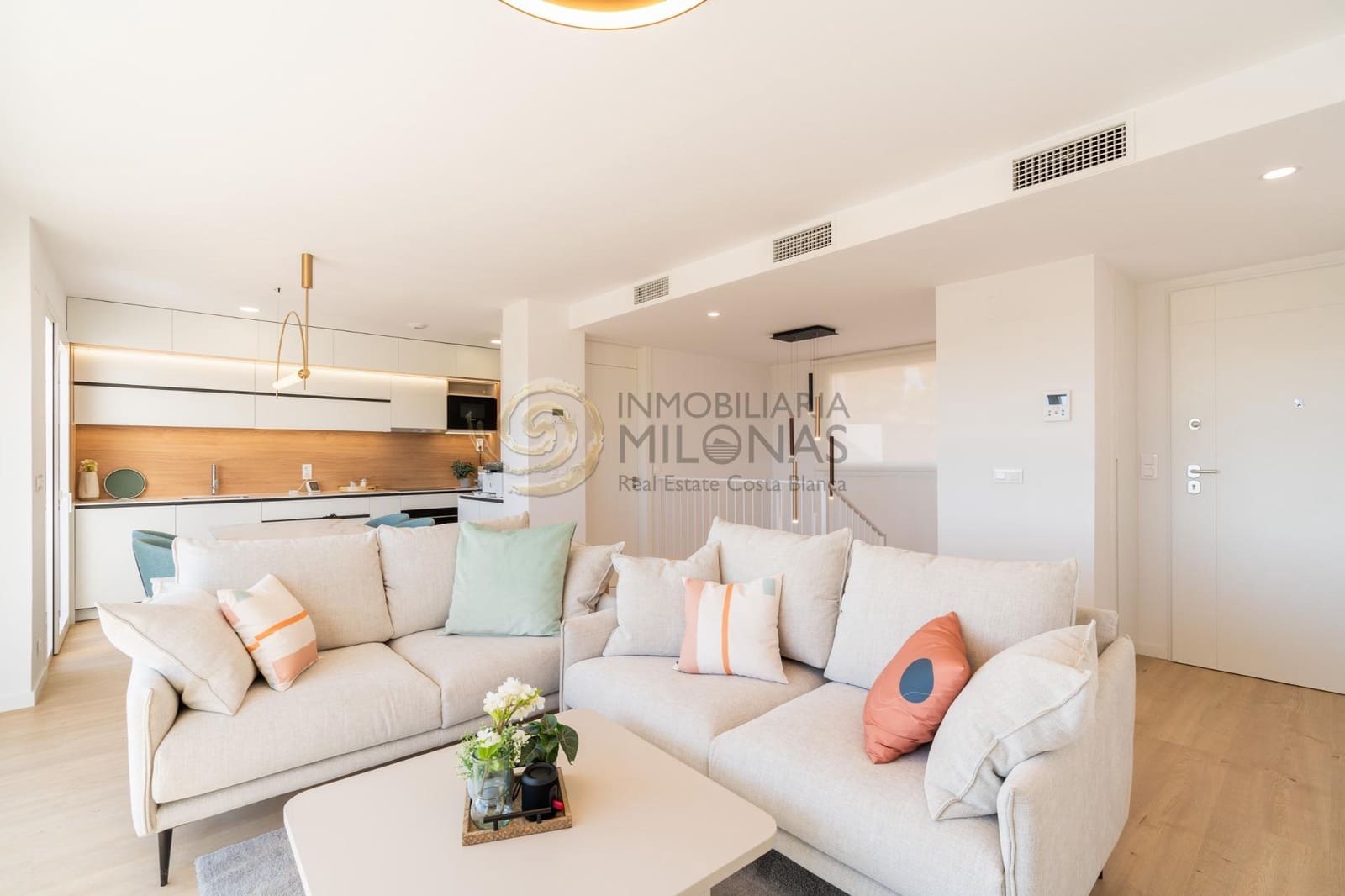 4 soverom Kjedet enebolig til salgs i La Nucia med svømmebasseng - € 427 000 (Ref: 8865994)