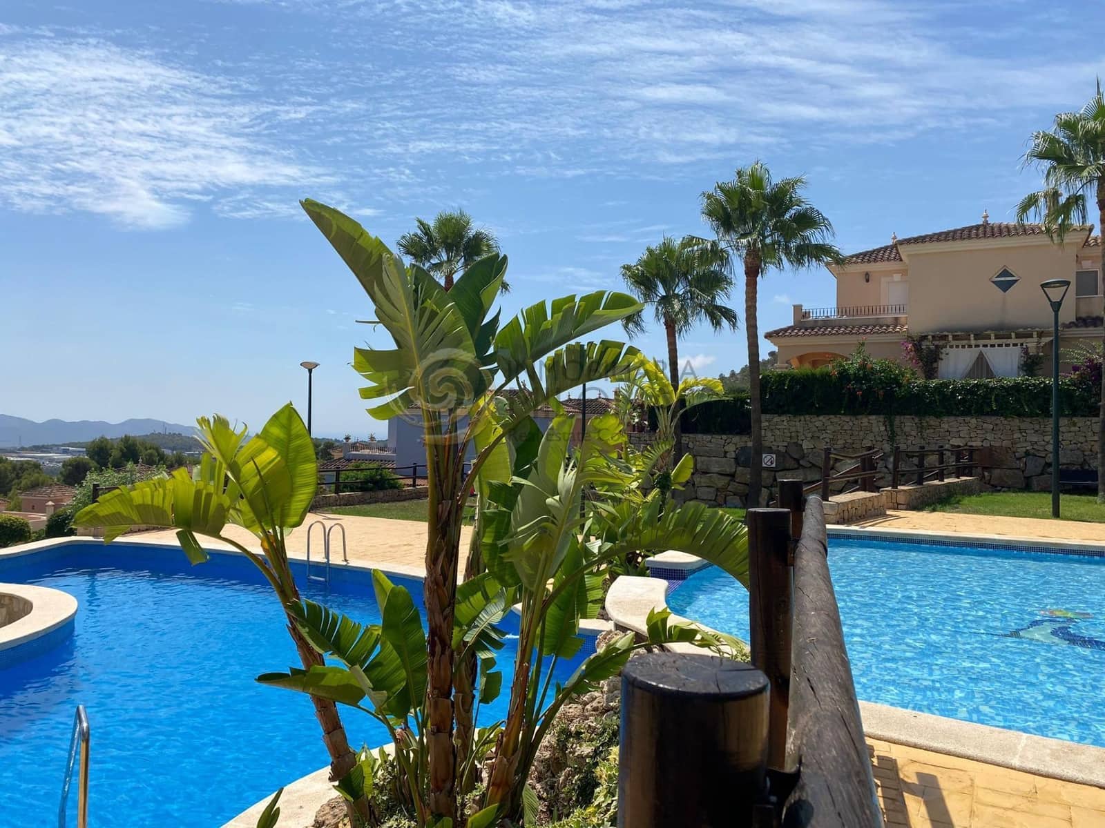 3 bedroom Villa for sale in Polop with pool - € 466,000 (Ref: 8865998)