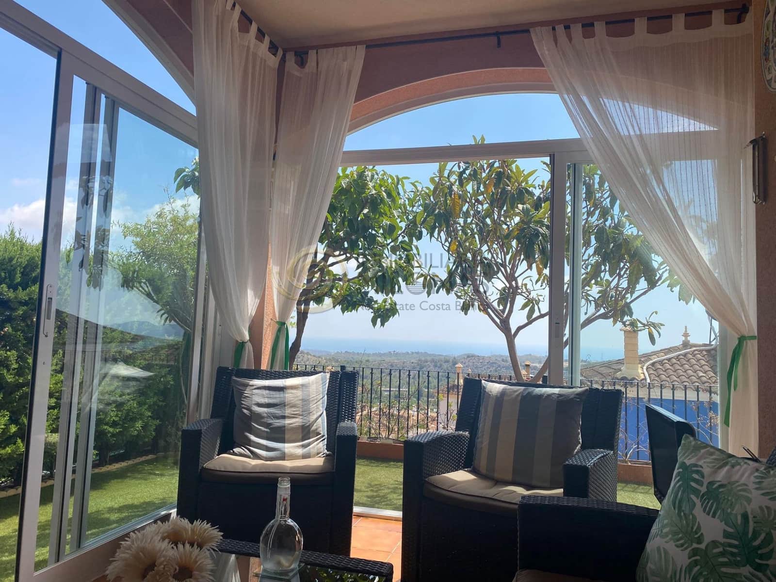 3 bedroom Villa for sale in Polop with pool - € 466,000 (Ref: 8865998)