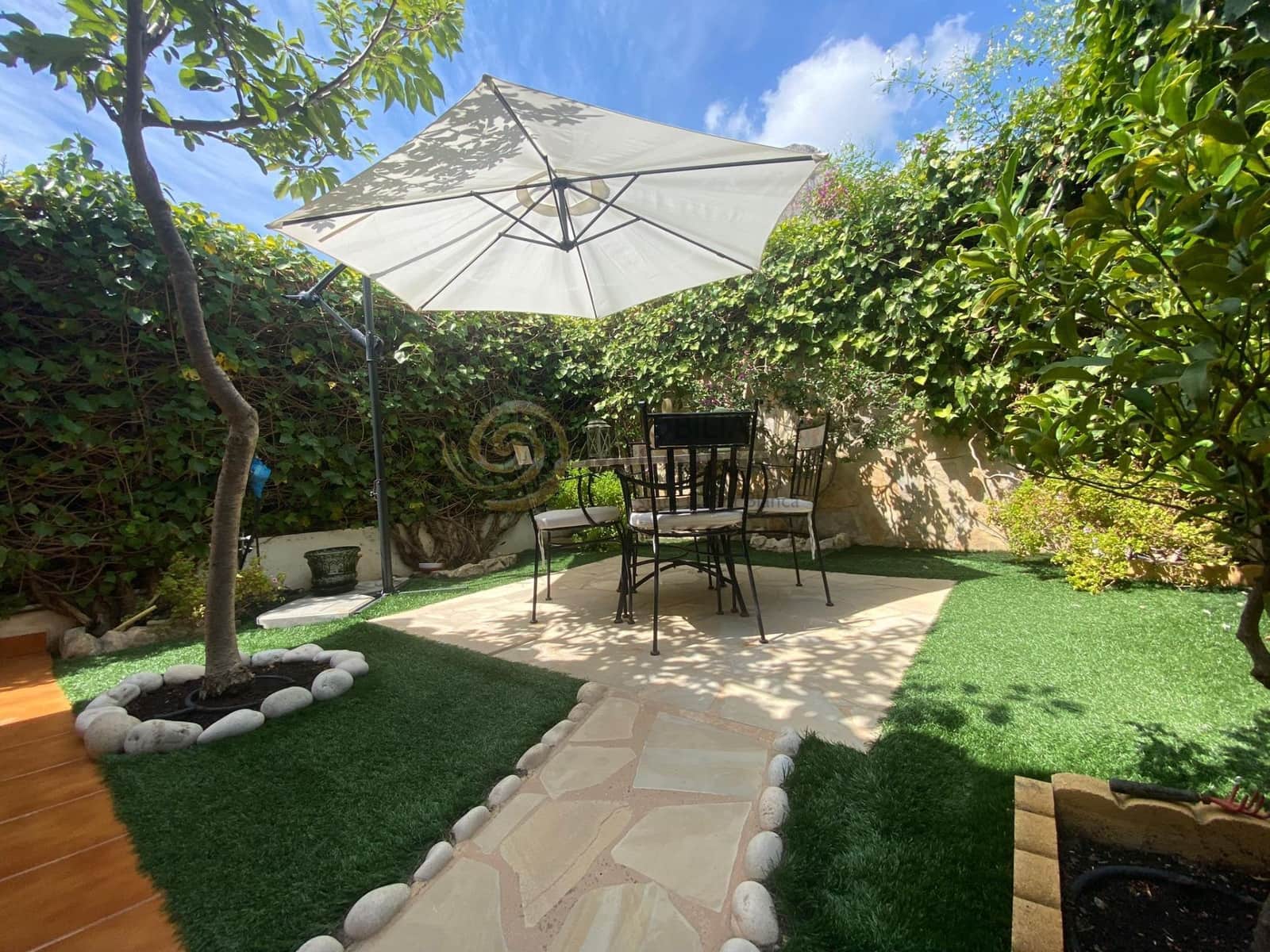 3 bedroom Villa for sale in Polop with pool - € 466,000 (Ref: 8865998)