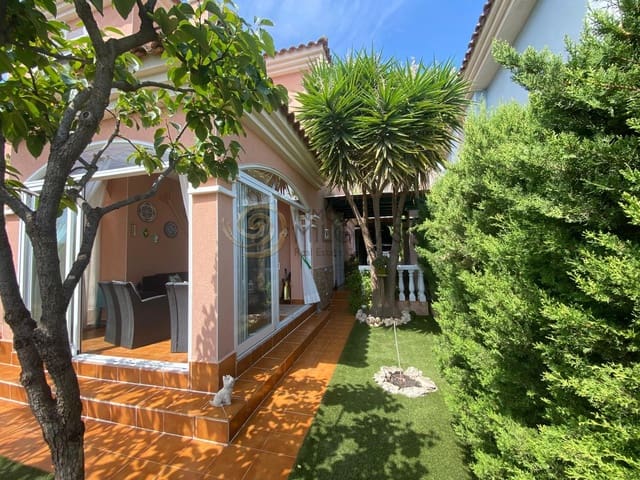 Chalet de 3 habitaciones en Polop en venta con piscina - 466.000 € (Ref: 8865998)