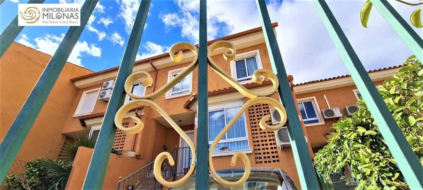 3 camera da letto Villetta Bifamiliare in vendita in Alfaz del Pi / L'Alfas del Pi con piscina - 382.000 € (Rif: 8865999)