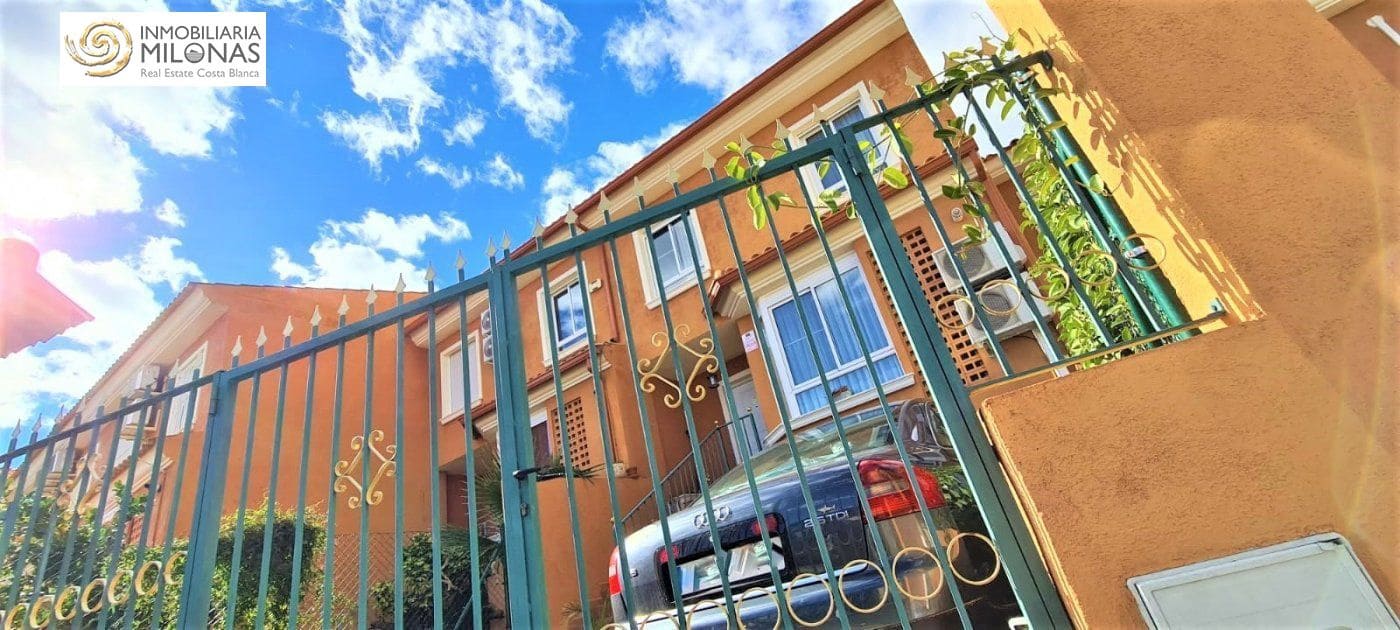 3 camera da letto Villetta Bifamiliare in vendita in Alfaz del Pi / L'Alfas del Pi con piscina - 382.000 € (Rif: 8865999)