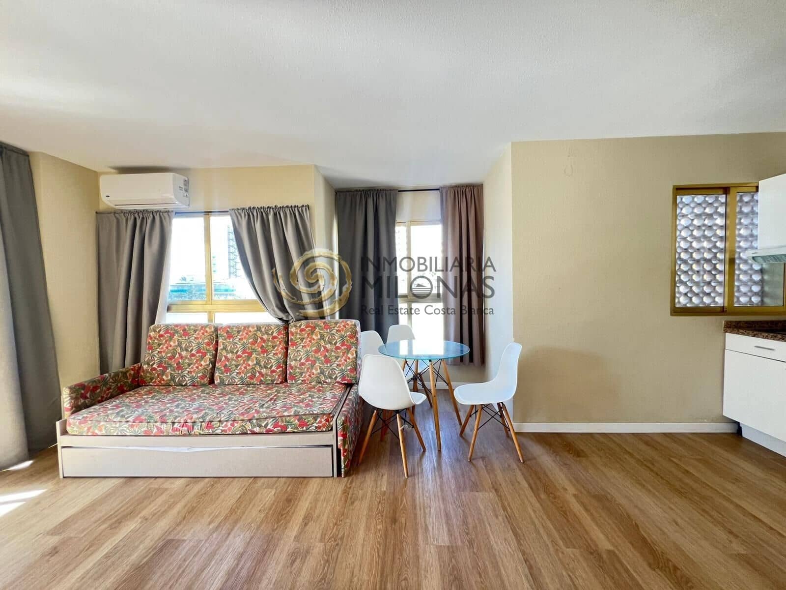 1 sypialnia Apartament na sprzedaż w Benidorm z basenem - 185 000 € (Ref: 9023557)