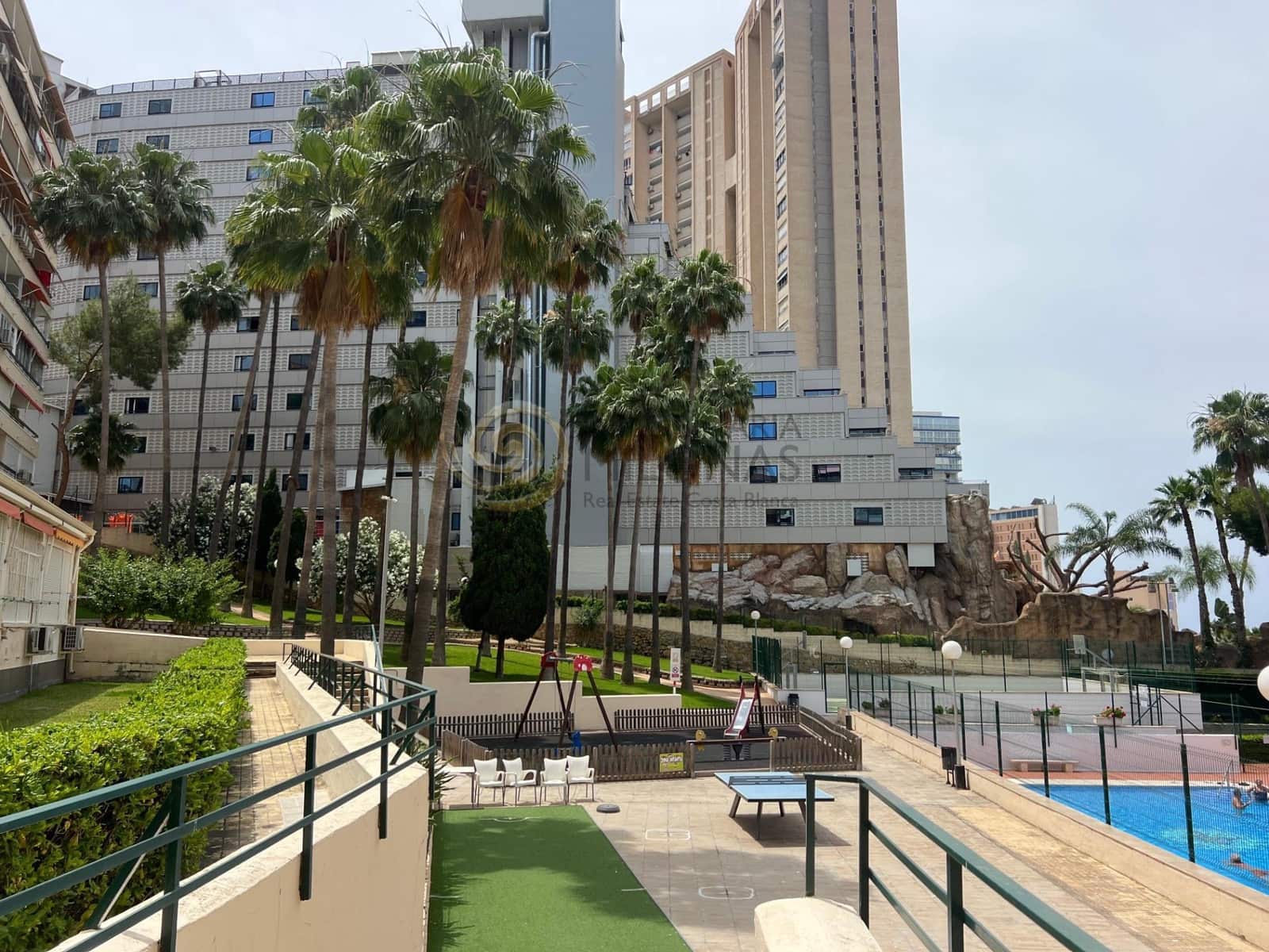 Studio til salg i Benidorm med swimmingpool - € 138.000 (Ref: 9048895)