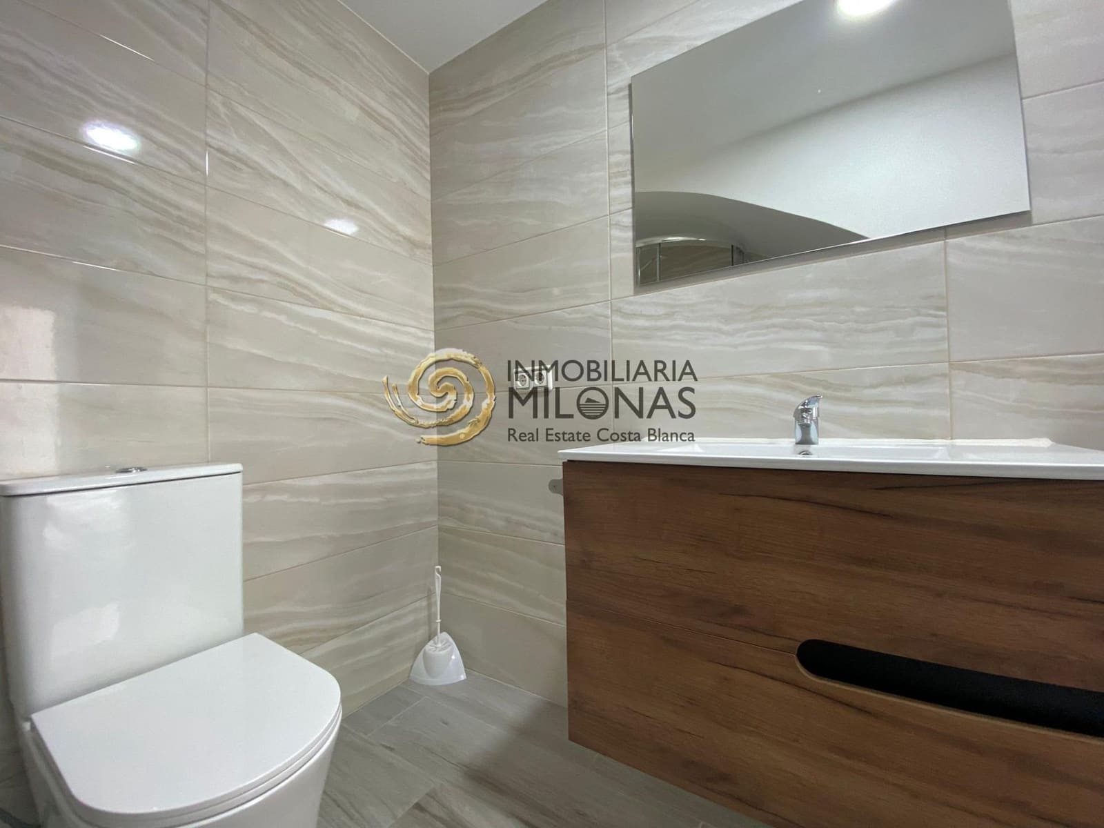 3 bedroom Townhouse for rent in Benidorm with garage - € 1,800 (Ref: 9062451)