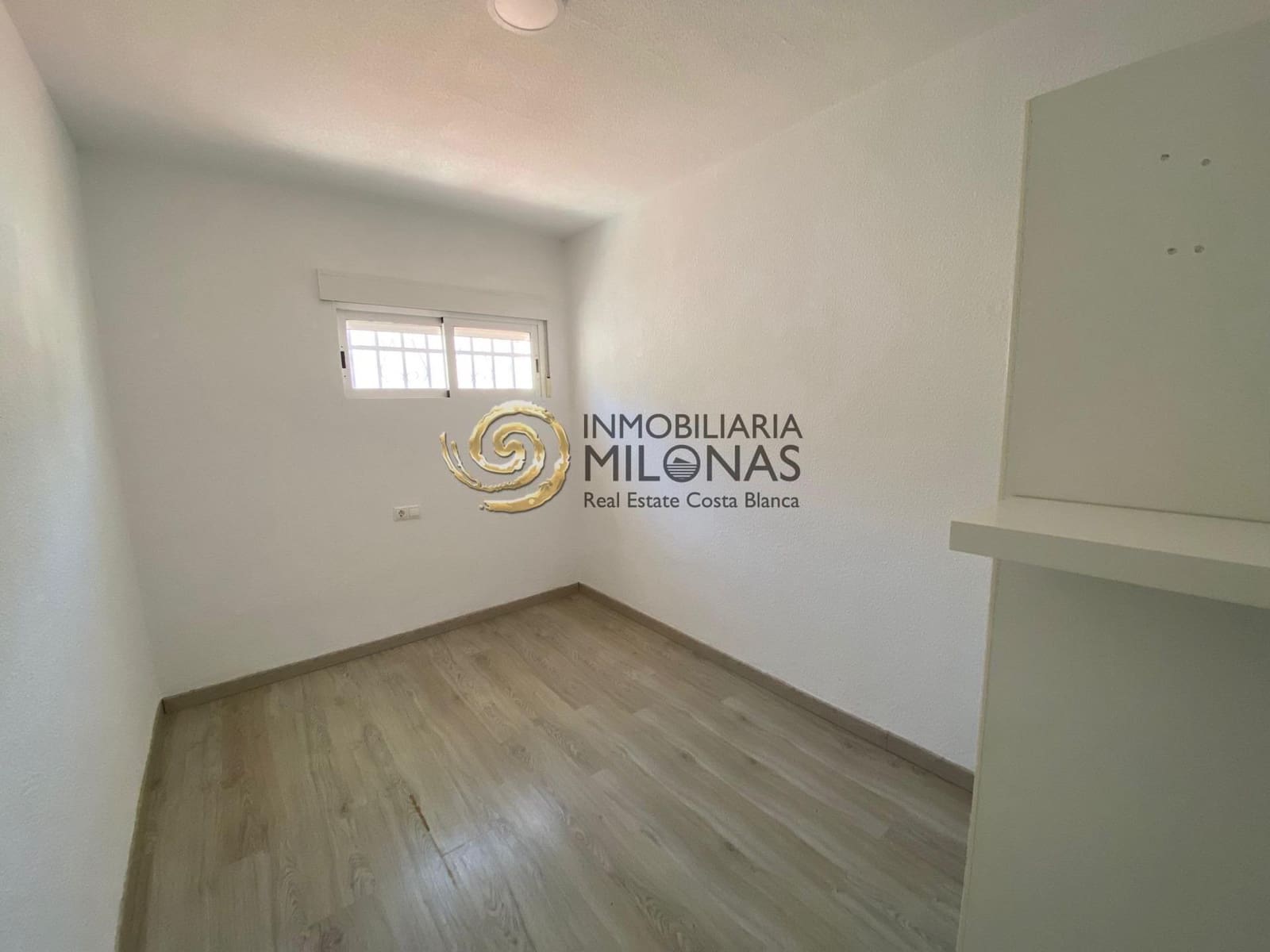 3 bedroom Townhouse for rent in Benidorm with garage - € 1,800 (Ref: 9062451)