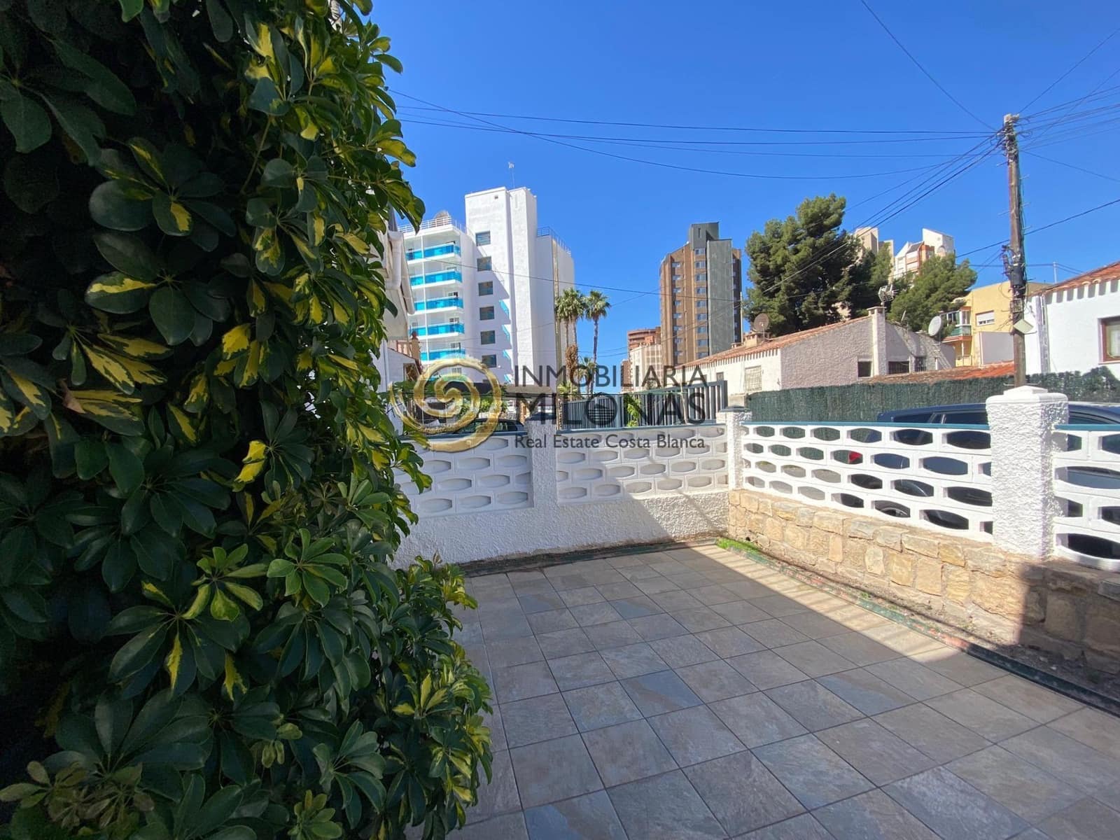 3 bedroom Townhouse for rent in Benidorm with garage - € 1,800 (Ref: 9062451)