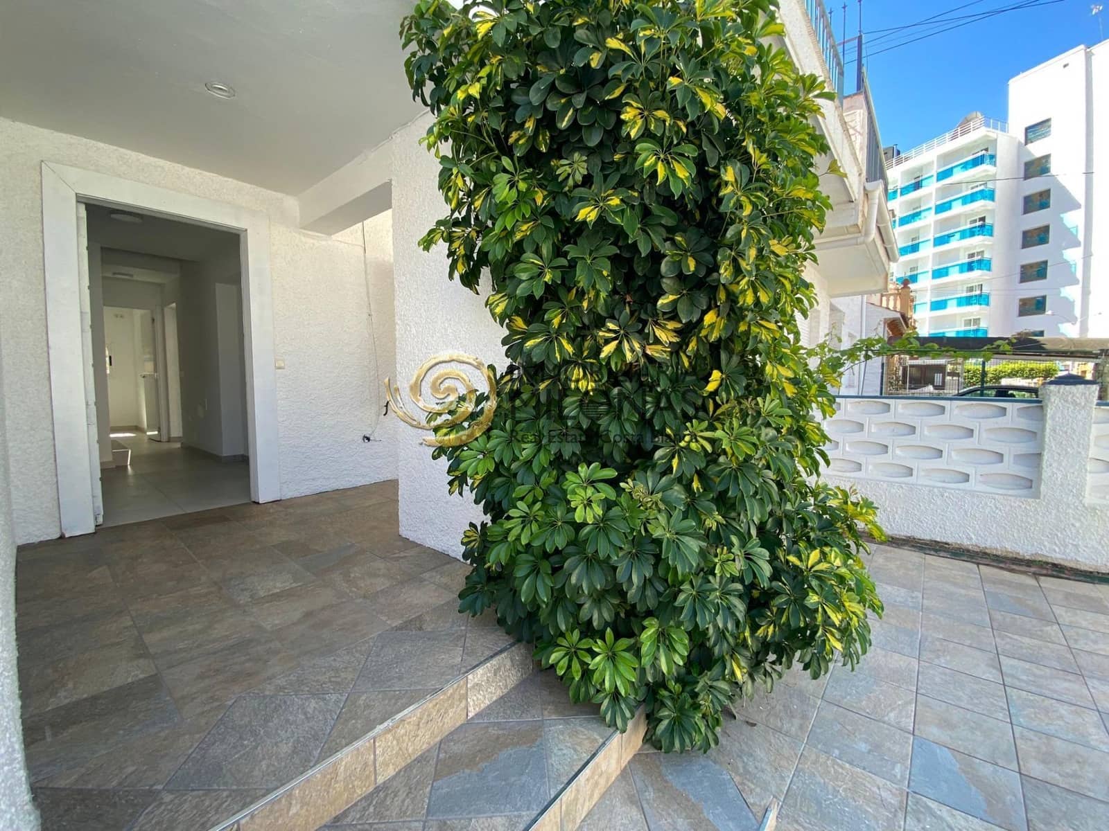 3 bedroom Townhouse for rent in Benidorm with garage - € 1,800 (Ref: 9062451)