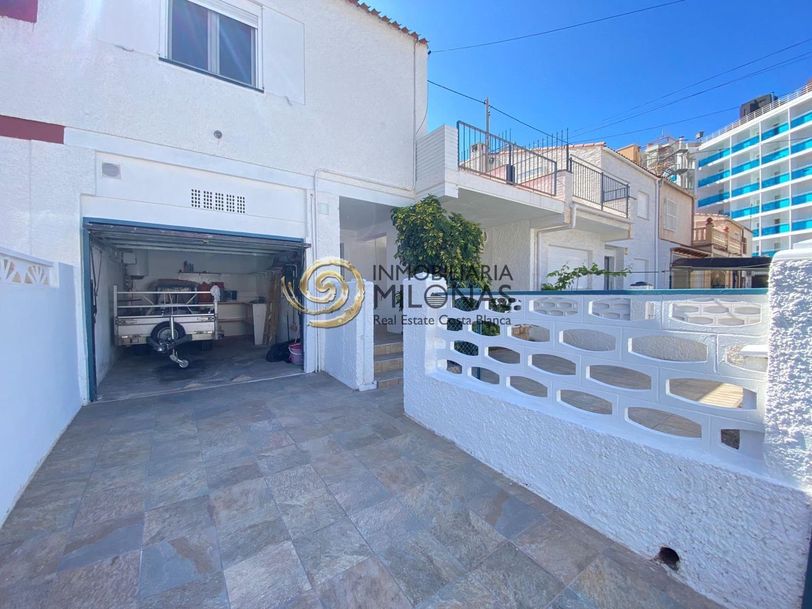 3 bedroom Townhouse for rent in Benidorm with garage - € 1,800 (Ref: 9062451)