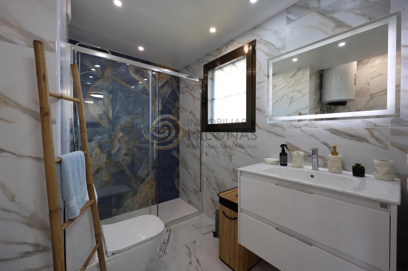 1 soveværelse Lejlighed til salg i Benidorm - € 303.000 (Ref: 9185499)