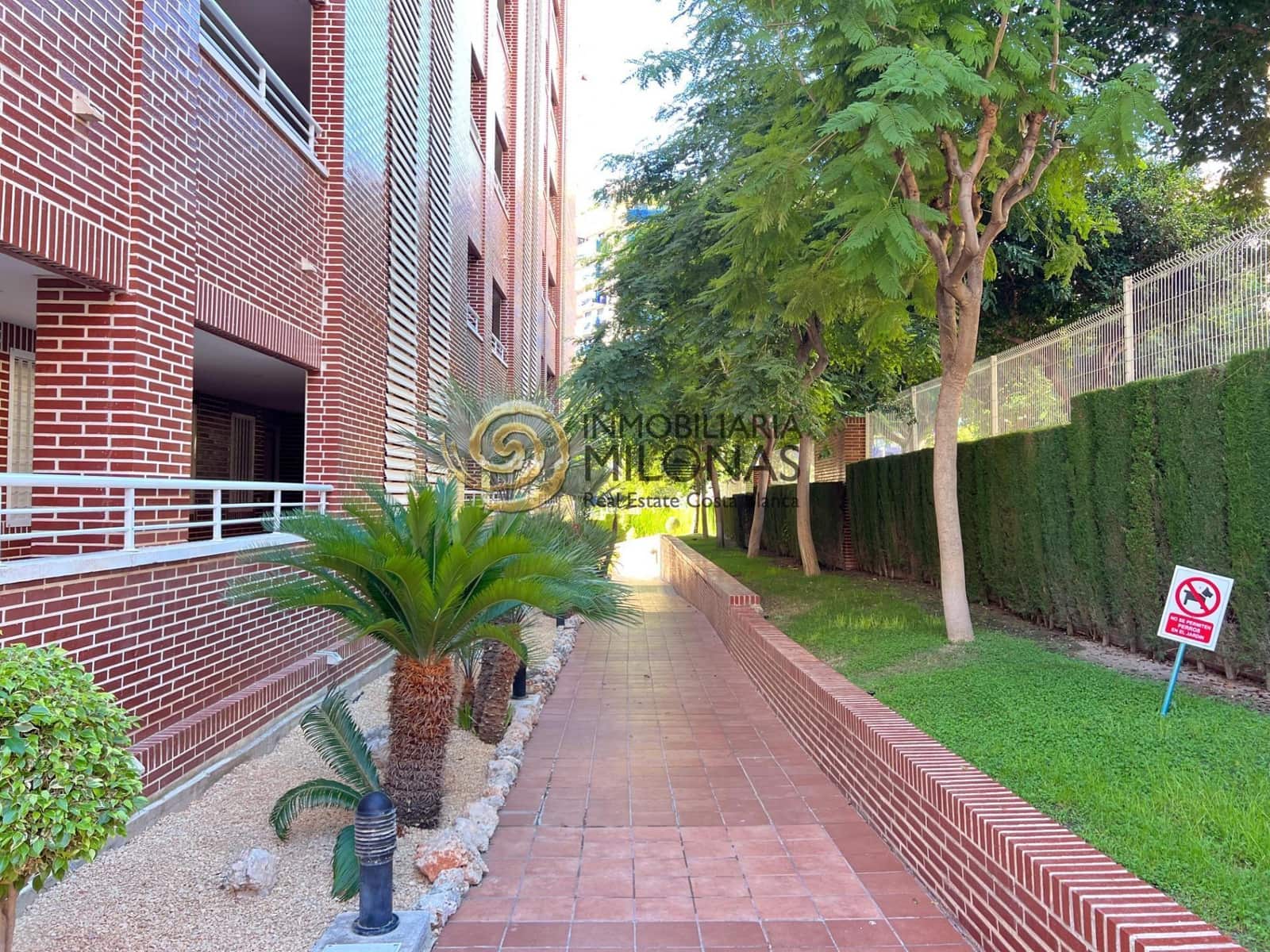 1 bedroom Apartment for sale in La Villajoyosa / Vila Joiosa with pool garage - € 187,750 (Ref: 9252123)