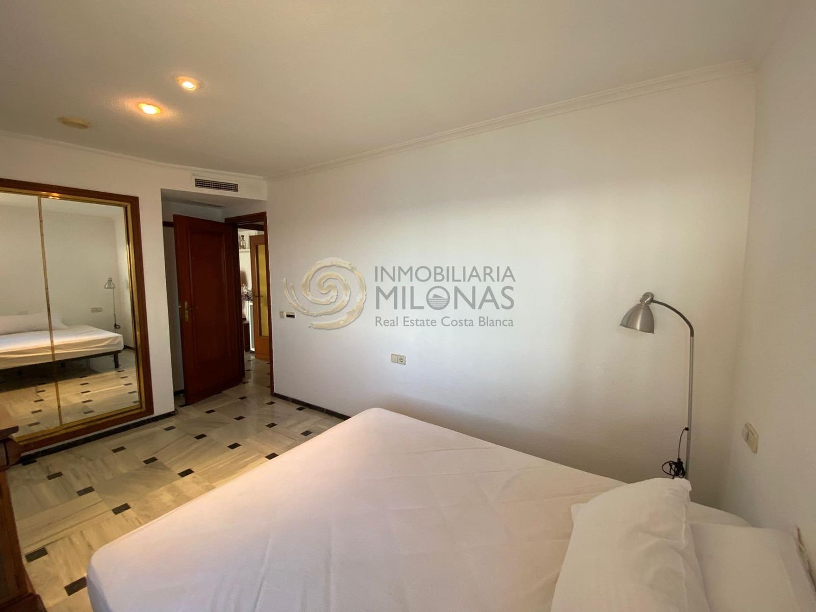 4 makuuhuone Asunto vuokrattavana paikassa Benidorm mukana uima-altaan - 2 000 € (Ref: 9308602)