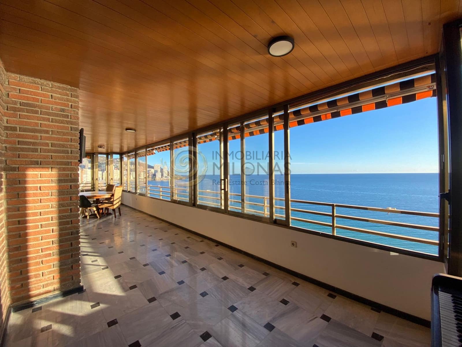 4 makuuhuone Asunto vuokrattavana paikassa Benidorm mukana uima-altaan - 2 000 € (Ref: 9308602)