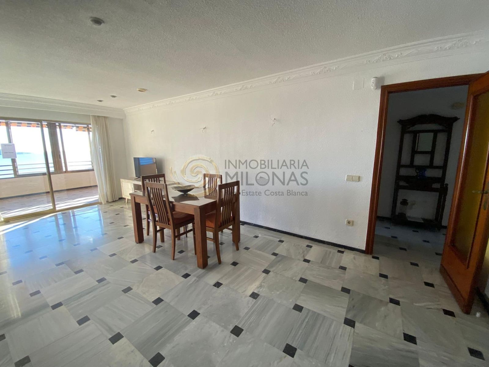 4 makuuhuone Asunto vuokrattavana paikassa Benidorm mukana uima-altaan - 2 000 € (Ref: 9308602)