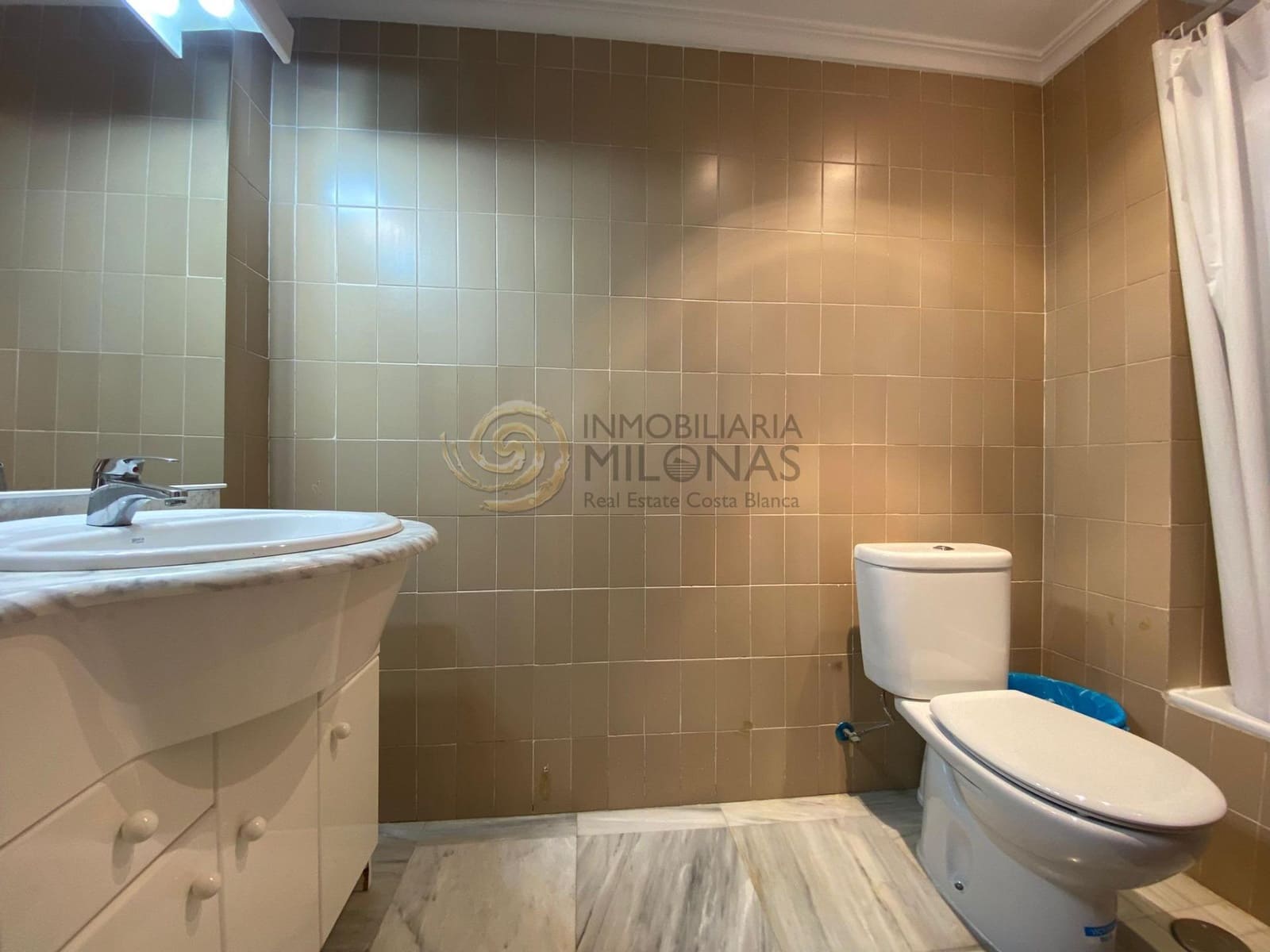 4 makuuhuone Asunto vuokrattavana paikassa Benidorm mukana uima-altaan - 2 000 € (Ref: 9308602)