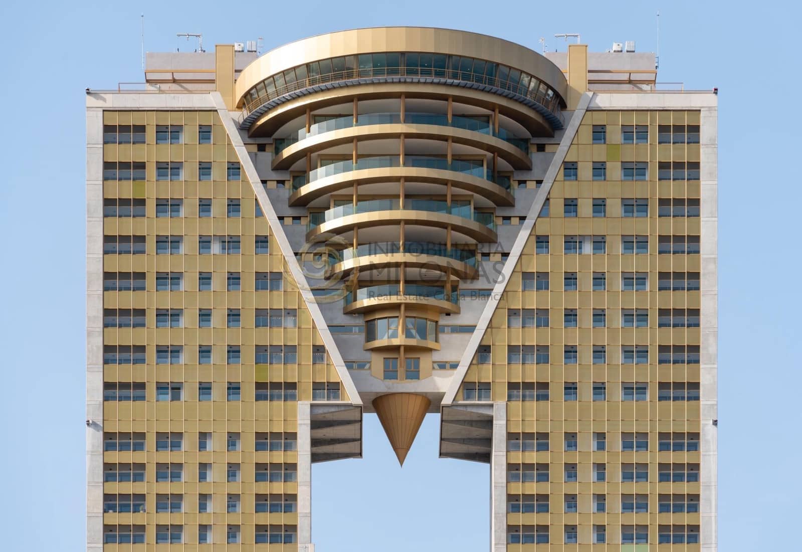 2 sypialnia Apartament na sprzedaż w Benidorm z basenem garażem - 435 000 € (Ref: 9338127)