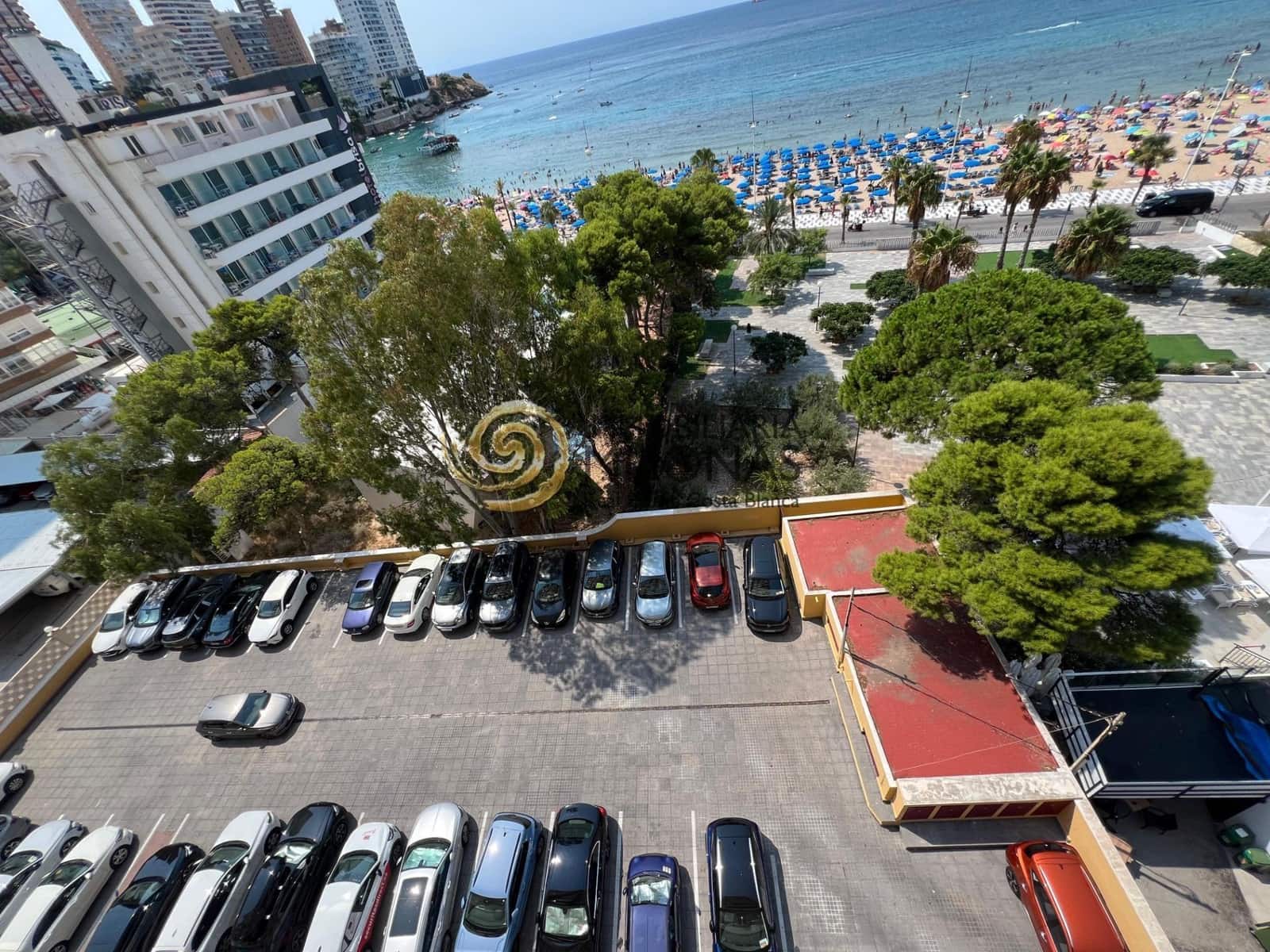 3 bedroom Flat for sale in Benidorm with pool - € 500,000 (Ref: 9341293)