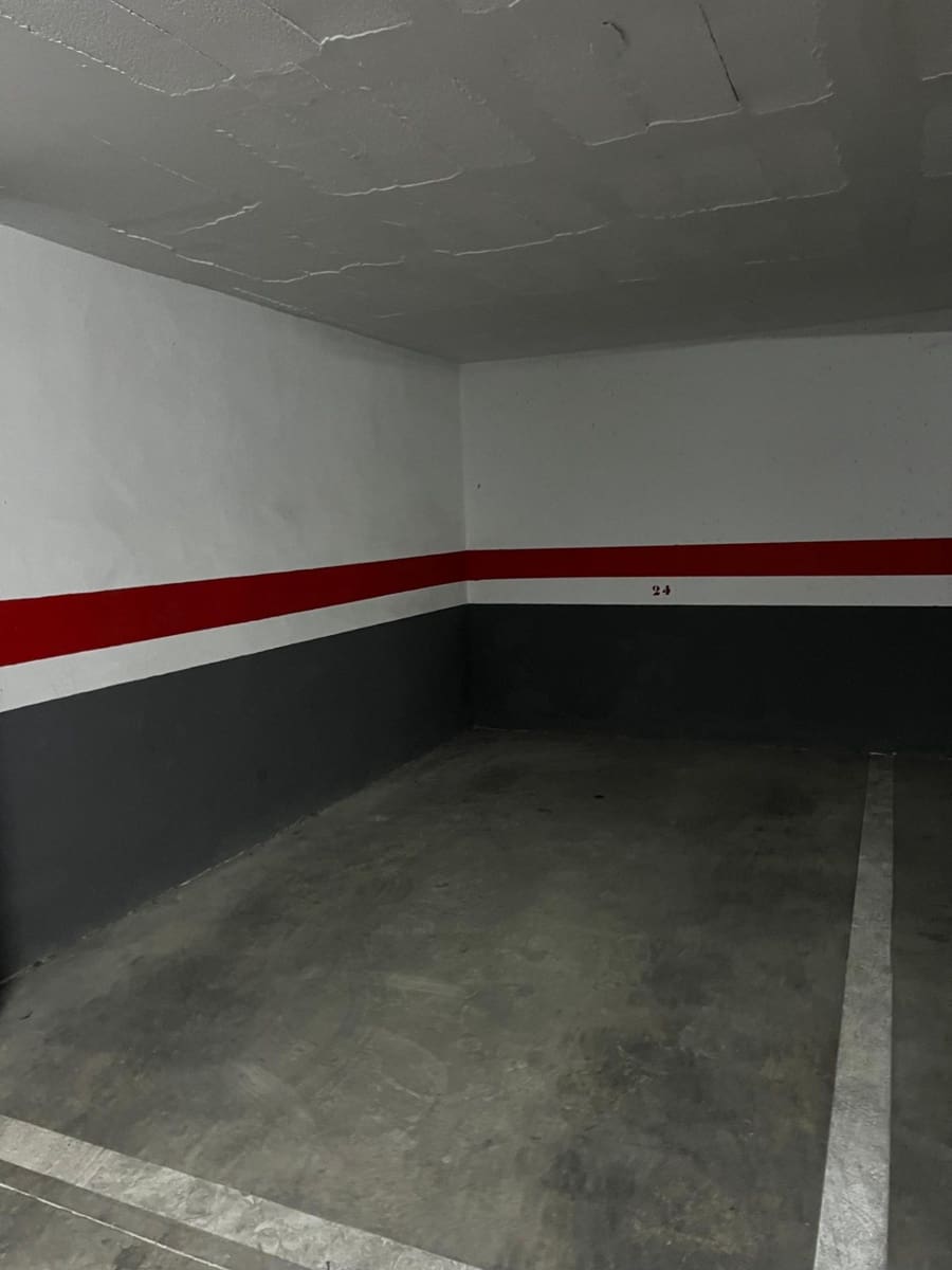 1 makuuhuone Asunto myytävänä paikassa Benidorm mukana uima-altaan 
autotalli - 229 900 € (Ref: 9341294)