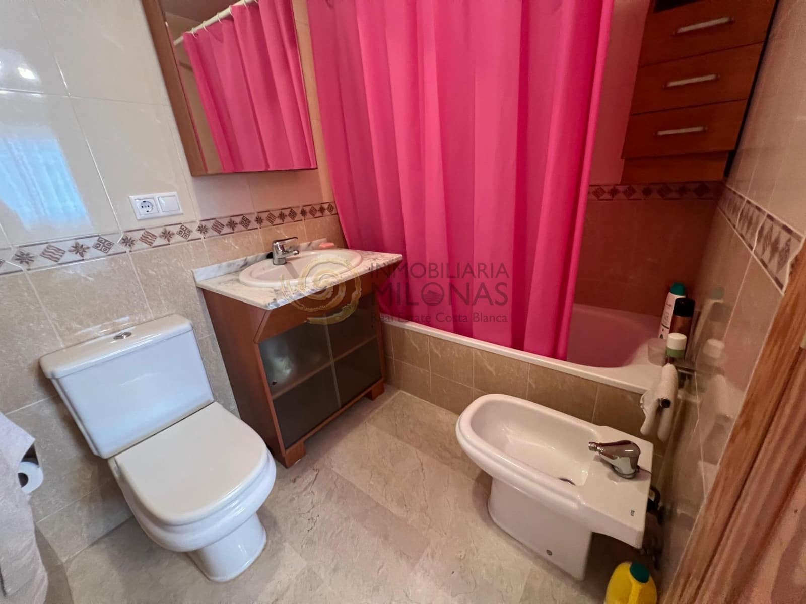 1 makuuhuone Asunto myytävänä paikassa Benidorm mukana uima-altaan 
autotalli - 229 900 € (Ref: 9341294)