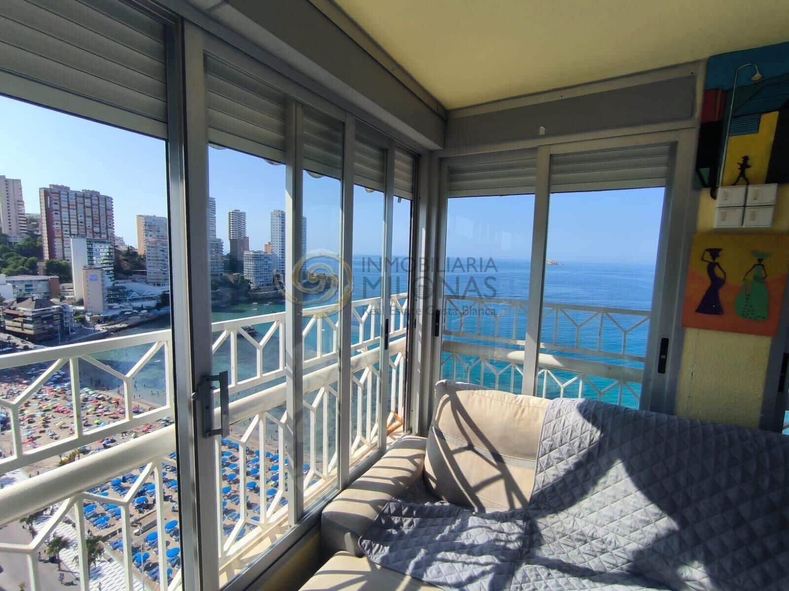 3 sypialnia Mieszkanie na sprzedaż w Benidorm z basenem - 689 500 € (Ref: 9341295)