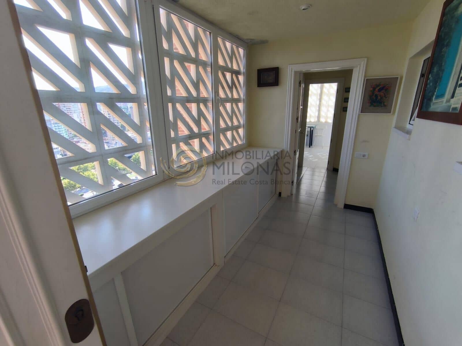 3 sypialnia Mieszkanie na sprzedaż w Benidorm z basenem - 689 500 € (Ref: 9341295)